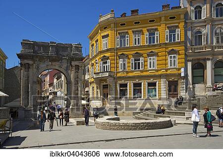 "Arch of the Sergii, Pula, Istria, Croatia, Europe" View Large Photo Image Stock Photograph - "Arch of the Sergii, Pula, Istria, Croatia, Europe". Fotosearch