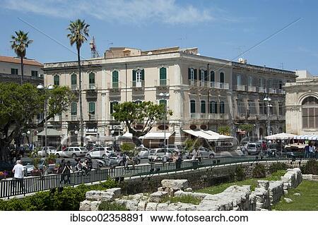 "Bar on the market square and the Temple of Apollo, Siracusa, Syracuse, Ortygia Island, Ortigia, Sicily, Italy, Europe" View Large Photo Image Stock Image - "Bar on the market square and the Temple of Apollo, Siracusa, Syracuse, Ortygia Island, Ortigia, Sicily, Italy, Europe". Fotosearch