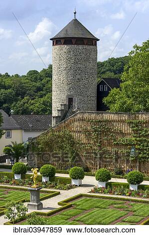"Baroque castle gardens with fruit trellises, Stadtturm tower, Schloss Weilburg castle, old town, Weilburg, Hesse, Germany, Europe" View Large Photo Image Stock Photo - "Baroque castle gardens with fruit trellises, Stadtturm tower, Schloss Weilburg castle, old town, Weilburg, Hesse, Germany, Europe". Fotosearch