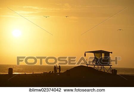 "Baywatch station, sunset, beach of Huntington Beach, California, United States of America, USA" View Large Photo Image Stock Image - "Baywatch station, sunset, beach of Huntington Beach, California, United States of America, USA". Fotosearch