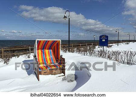 "Beach chair in the snow, behind the Baltic Sea, Nienhagen, Mecklenburg, Germany, Europe" View Large Photo Image Picture - "Beach chair in the snow, behind the Baltic Sea, Nienhagen, Mecklenburg, Germany, Europe". Fotosearch