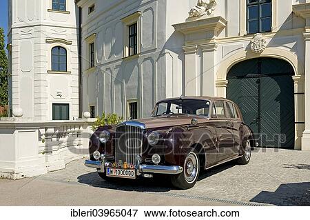 "Bentley S1, built in 1957" View Large Photo Image Stock Photo - "Bentley S1, built in 1957". Fotosearch