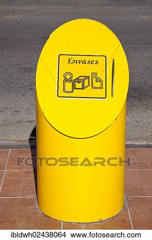 "Bin for cans and packaging on the beach promenade, Fuengirola, Costa del Sol, Andalusia, Spain, Europe, PublicGround, Europe" View Large Photo Image Picture - "Bin for cans and packaging on the beach promenade, Fuengirola, Costa del Sol, Andalusia, Spain, Europe, PublicGround, Europe". Fotosearch