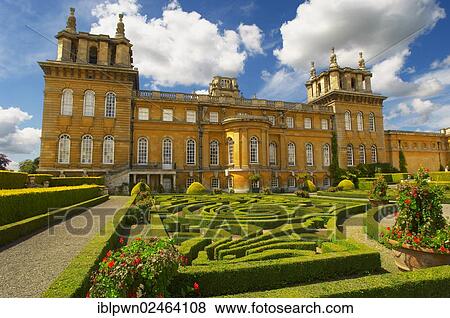 "Blenheim Palace, Italian Garden with topiary maze, Woodstock, England, United Kingdom, Europe" View Large Photo Image Stock Photo - "Blenheim Palace, Italian Garden with topiary maze, Woodstock, England, United Kingdom, Europe". Fotosearch