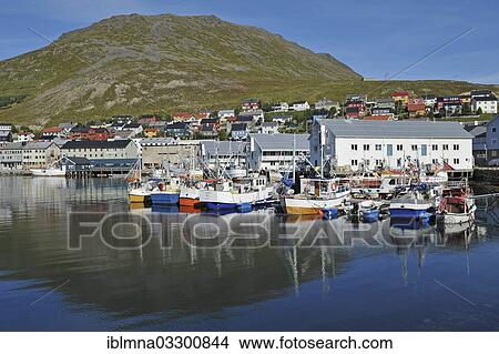 "Boats and small ships in the harbour of Honningsvag, Honningsvag, Mageroya, Finnmarken, Norway, Europe" View Large Photo Image Picture - "Boats and small ships in the harbour of Honningsvag, Honningsvag, Mageroya, Finnmarken, Norway, Europe". Fotosearch