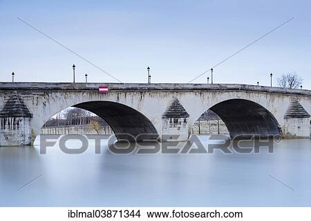 Picture - "Bridge Pont Royal, Paris, Region of Ile-de-France, France, Europe". Fotosearch