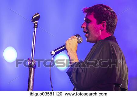 Stock Image - "British singer and songwriter Jamie Lidell performing live at the Blue Balls Festival, KKL Lucerne concert hall, Luzern, Canton of Lucerne, Switzerland, Europe". Fotosearch