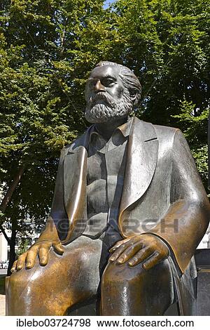 Stock Photo - "Bronze statue of Karl Marx, Marx-Engels-Forum, public park, Berlin, Berlin, Germany, Europe". Fotosearch