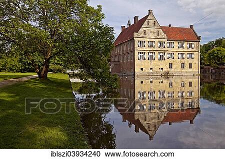 "Burg Hulshoff Castle, birthplace of the poet Annette von Droste-Hulshoff, Havixbeck, Munsterland, North Rhine-Westphalia, Germany, Europe" View Large Photo Image Stock Image - "Burg Hulshoff Castle, birthplace of the poet Annette von Droste-Hulshoff, Havixbeck, Munsterland, North Rhine-Westphalia, Germany, Europe". Fotosearch