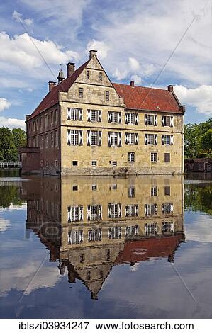 "Burg Hulshoff Castle, birthplace of the poet Annette von Droste-Hulshoff, Havixbeck, Munsterland, North Rhine-Westphalia, Germany, Europe" View Large Photo Image Stock Photo - "Burg Hulshoff Castle, birthplace of the poet Annette von Droste-Hulshoff, Havixbeck, Munsterland, North Rhine-Westphalia, Germany, Europe". Fotosearch