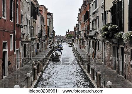 "Canal at Fondamenta Soranzo delle Fornaci, Venice, Veneto, Italy, Europe, Europe" View Large Photo Image Stock Image - "Canal at Fondamenta Soranzo delle Fornaci, Venice, Veneto, Italy, Europe, Europe". Fotosearch