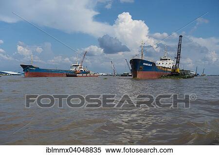 "Cargo ships in the Mekong Delta, Can Tho, Vietnam, Asia" View Large Photo Image Stock Photography - "Cargo ships in the Mekong Delta, Can Tho, Vietnam, Asia". Fotosearch