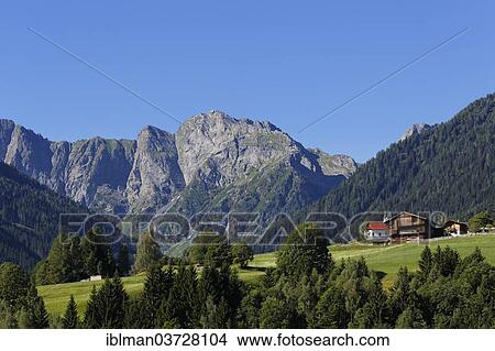 Picture - "Carnic Alps, Edigon Mountain, village of Obergail, Obergail, Lesachtal, Hermagor District, Carinthia, Austria, Europe". Fotosearch
