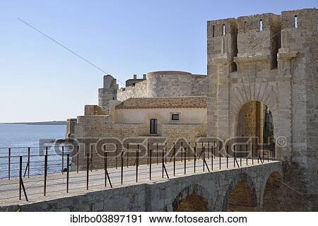 "Castello Maniace castle, Syracuse, Province of Syracuse, Sicily, Italy, Europe" View Large Photo Image Stock Image - "Castello Maniace castle, Syracuse, Province of Syracuse, Sicily, Italy, Europe". Fotosearch