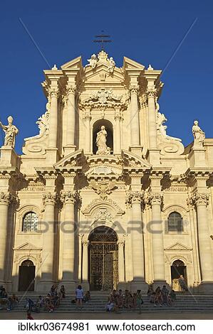 "Cathedral Square with the Cathedral of Santa Maria delle Colonne, Ortygia, Syracuse, Province of Syracuse, Sicily, Italy, Europe" View Large Photo Image Stock Image - "Cathedral Square with the Cathedral of Santa Maria delle Colonne, Ortygia, Syracuse, Province of Syracuse, Sicily, Italy, Europe". Fotosearch