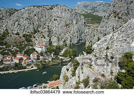 "Cetina River or Zetina River, Cetina Gorge, Omis, Dalmatia, Croatia, Europe" View Large Photo Image Stock Photo - "Cetina River or Zetina River, Cetina Gorge, Omis, Dalmatia, Croatia, Europe". Fotosearch