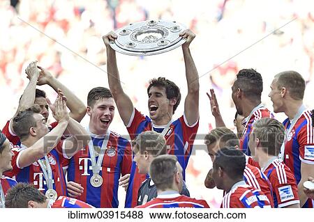 "Championship celebration, Javier Martinez with championship trophy, joy at FCB, FC Bayern is 24. German champion, Allianz Arena, Munich, Upper Bavaria, Bavaria, Germany, Europe" View Large Photo Image Stock Photo - "Championship celebration, Javier Martinez with championship trophy, joy at FCB, FC Bayern is 24. German champion, Allianz Arena, Munich, Upper Bavaria, Bavaria, Germany, Europe". Fotosearch