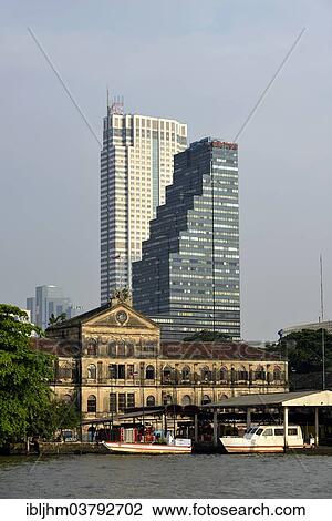 Stock Image - "Chao Phraya River, Bangkok, Thailand, Asia". Fotosearch