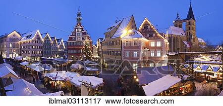 "Christmas market on Marktplatz square of Esslingen with the Old Town Hall and the Town Church of St. Dionys, Esslingen am Neckar, Baden-Wurttemberg, Germany, Europe" View Large Photo Image Stock Photo - "Christmas market on Marktplatz square of Esslingen with the Old Town Hall and the Town Church of St. Dionys, Esslingen am Neckar, Baden-Wurttemberg, Germany, Europe". Fotosearch