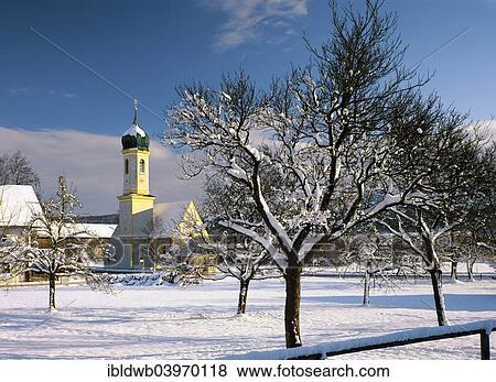 Stock Photo - "Church of St. Leonhard, Froschhausen, Murnau, Upper Bavaria, Bavaria, Germany, Europe". Fotosearch