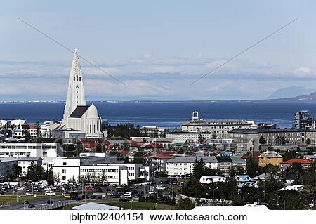 Picture - "City and Hallgrimskirkja church, Reykjavik, Iceland, Europe". Fotosearch