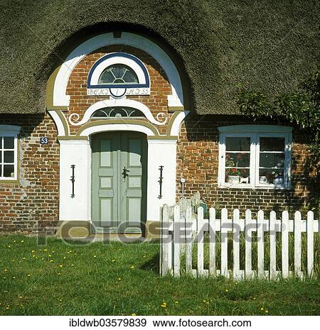 "Country house with thatched roof, Juvre, Romo Island, South Denmark Region, Denmark, Europe" View Large Photo Image Stock Photo - "Country house with thatched roof, Juvre, Romo Island, South Denmark Region, Denmark, Europe". Fotosearch