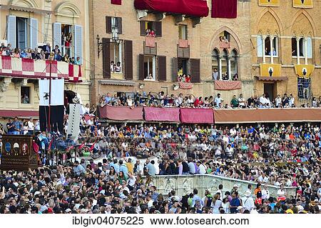 Stock Photography - "Crowds at the historic horse race Palio di Siena, Piazza del Campo, Siena, Tuscany, Italy, Europe". Fotosearch