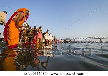 "Crowds of people taking a bath in the Sangam, the confluence of the rivers Ganges, Yamuna and Saraswati, in the early morning, Kumbha Mela mass Hindu pilgrimage, Allahabad, Uttar Pradesh, India, Asia" View Large Photo Image Picture - "Crowds of people taking a bath in the Sangam, the confluence of the rivers Ganges, Yamuna and Saraswati, in the early morning, Kumbha Mela mass Hindu pilgrimage, Allahabad, Uttar Pradesh, India, Asia". Fotosearch