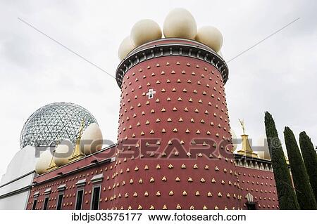 "Dali Museum, Figueres, Costa Brava, Catalonia, Spain, Europe" View Large Photo Image Stock Photo - "Dali Museum, Figueres, Costa Brava, Catalonia, Spain, Europe". Fotosearch