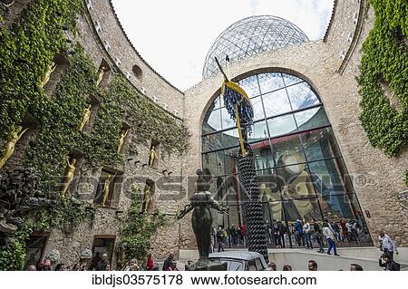"Dali Museum, Figueres, Costa Brava, Catalonia, Spain, Europe" View Large Photo Image Stock Photo - "Dali Museum, Figueres, Costa Brava, Catalonia, Spain, Europe". Fotosearch