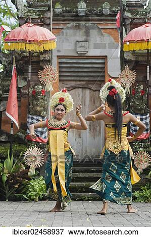 "Dancers performing a Barong dance, Batubulan, Bali, Indonesia, Asia" View Large Photo Image Stock Photo - "Dancers performing a Barong dance, Batubulan, Bali, Indonesia, Asia". Fotosearch