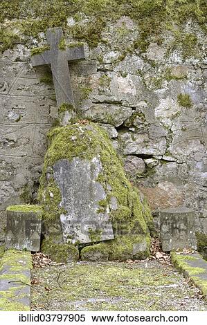 "Decaying grave, cemetery, Carlsbad, Bohemia, Czech Republic, Europe" View Large Photo Image Stock Photography - "Decaying grave, cemetery, Carlsbad, Bohemia, Czech Republic, Europe". Fotosearch