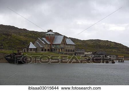 "Derelict houses of a rural locality on the Barents Sea, Dalniye Zelentsy, Kola Peninsula, Kolsky District, Murmansk Oblast, Russia, Europe" View Large Photo Image Picture - "Derelict houses of a rural locality on the Barents Sea, Dalniye Zelentsy, Kola Peninsula, Kolsky District, Murmansk Oblast, Russia, Europe". Fotosearch