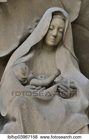 "Detail of the Nativity facade of the Sagrada Familia, Holy Family Church of the Atonement, by architect Antoni Gaudi, UNESCO World Heritage Site, Barcelona,? Çï? ÇïCatalonia, Spain, Europe" View Large Photo Image Stock Photo - "Detail of the Nativity facade of the Sagrada Familia, Holy Family Church of the Atonement, by architect Antoni Gaudi, UNESCO World Heritage Site, Barcelona,? Çï? ÇïCatalonia, Spain, Europe". Fotosearch