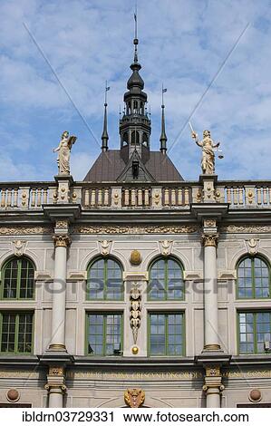 "Details of the Golden Gate, an entrance to the historic town centre, Gdansk, Pomeranian Voivodeship, Poland, Europe" View Large Photo Image Stock Image - "Details of the Golden Gate, an entrance to the historic town centre, Gdansk, Pomeranian Voivodeship, Poland, Europe". Fotosearch