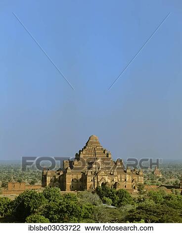 Stock Image - "Dhammayangyi Temple, field with ruins of Buddhist pagodas, Ebene von Pagan, Bagan, Mandalay Division, Myanmar, Burma, Asia". Fotosearch