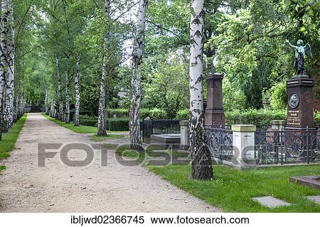 "Dorotheenstaedtischer Friedhof cemetery, Berlin, Germany, Europe" View Large Photo Image Stock Photography - "Dorotheenstaedtischer Friedhof cemetery, Berlin, Germany, Europe". Fotosearch