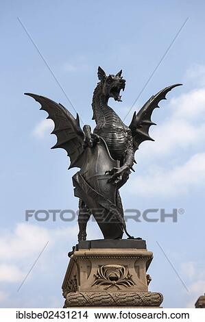"Dragon in Fleet Street, Temple Bar, Royal Courts of Justice, London, England, United Kingdom, Europe" View Large Photo Image Picture - "Dragon in Fleet Street, Temple Bar, Royal Courts of Justice, London, England, United Kingdom, Europe". Fotosearch