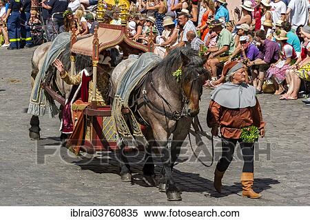 "Duke Ludwig the Rich being carried in a litter of horses, wedding procession in medieval costumes to party """"Landshut Wedding 1475"""", historic center, Landshut, Lower Bavaria, Bavaria, Germany, Europe" View Large Photo Image Stock Photography - "Duke Ludwig the Rich being carried in a litter of horses, wedding procession in medieval costumes to party """"Landshut Wedding 1475"""", historic center, Landshut, Lower Bavaria, Bavaria, Germany, Europe". Fotosearch