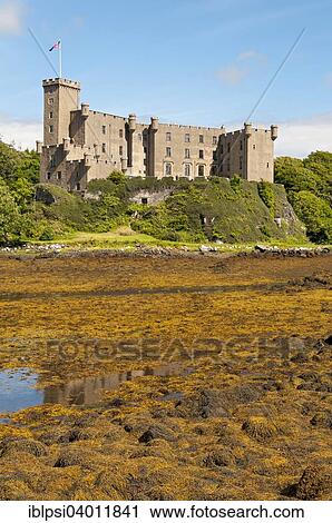 "Dunvegan Castle, Isle of Skye, Scotland, United Kingdom, Europe" View Large Photo Image Stock Image - "Dunvegan Castle, Isle of Skye, Scotland, United Kingdom, Europe". Fotosearch