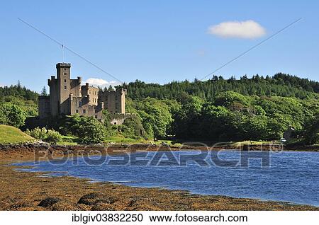 "Dunvegan Castle, Ross, Skye and Lochaber, Isle of Skye, Scotland, United Kingdom, Europe" View Large Photo Image Stock Image - "Dunvegan Castle, Ross, Skye and Lochaber, Isle of Skye, Scotland, United Kingdom, Europe". Fotosearch
