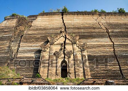 "Earthquake cracks, ruins of the unfinished Mingun Pagoda or Pahtodawgyi Pagoda or Pahtodawgyi Paya, Mingun, Sagaing Region, Myanmar, Asia" View Large Photo Image Picture - "Earthquake cracks, ruins of the unfinished Mingun Pagoda or Pahtodawgyi Pagoda or Pahtodawgyi Paya, Mingun, Sagaing Region, Myanmar, Asia". Fotosearch
