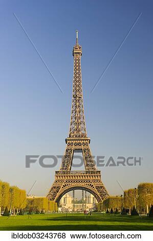 Stock Photo - "Eiffel Tower, Tour Eiffel, Paris, Ile-de-France, France, Europe". Fotosearch