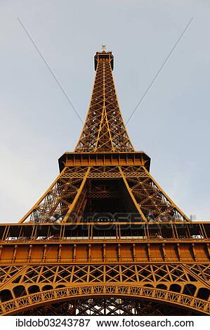 Stock Photo - "Eiffel Tower, Tour Eiffel, Paris, Ile-de-France, France, Europe". Fotosearch