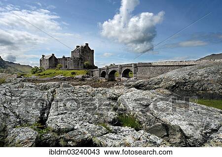 "Eilean Donan Castle, Isle of Skye, Inner Hebrides, Scotland, United Kingdom, Europe" View Large Photo Image Stock Image - "Eilean Donan Castle, Isle of Skye, Inner Hebrides, Scotland, United Kingdom, Europe". Fotosearch