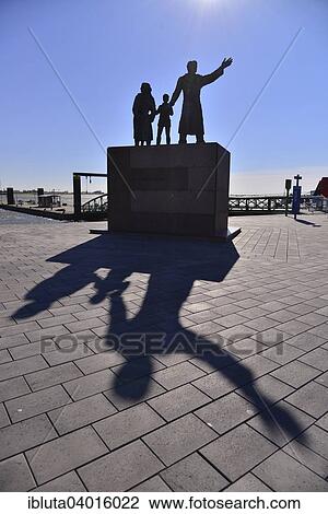 "Emigrants monument, sculpture of a emigrant family, Frank Varga, Bremerhaven, Bremen, Germany, Europe" View Large Photo Image Stock Image - "Emigrants monument, sculpture of a emigrant family, Frank Varga, Bremerhaven, Bremen, Germany, Europe". Fotosearch