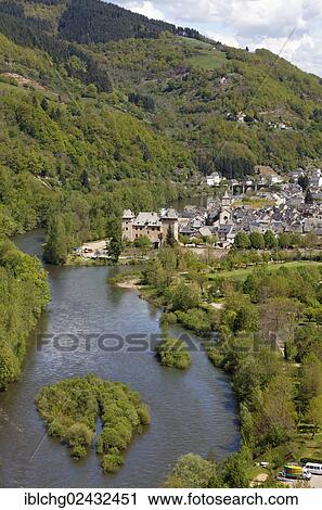 "Entraygues sur Truyere, at the confluence of Lot river and Truyere river, Aveyron, Midi-Pyrenees, France, Europe" View Large Photo Image Stock Image - "Entraygues sur Truyere, at the confluence of Lot river and Truyere river, Aveyron, Midi-Pyrenees, France, Europe". Fotosearch