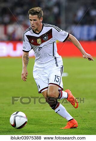 "Erik Durm, GER, friendly international, Germany vs Argentina 2: 4, Esprit Arena, Dusseldorf, North Rhine-Westphalia, Germany, Europe" View Large Photo Image Stock Photo - "Erik Durm, GER, friendly international, Germany vs Argentina 2: 4, Esprit Arena, Dusseldorf, North Rhine-Westphalia, Germany, Europe". Fotosearch