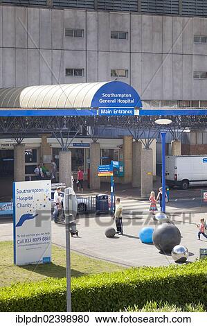 Stock Image - "Exterior of main entrance to Southampton General Hospital, Southampton, Hampshire, England, United Kingdom, Europe". Fotosearch