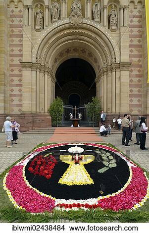 "Festive floral carpet at the Feast of Corpus Christi, flower arrangement, in front of Speyer Cathedral, the Imperial Cathedral, UNESCO World Heritage Site, Rhineland-Palatinate, Germany, Europe, PublicGround, Europe" View Large Photo Image Picture - "Festive floral carpet at the Feast of Corpus Christi, flower arrangement, in front of Speyer Cathedral, the Imperial Cathedral, UNESCO World Heritage Site, Rhineland-Palatinate, Germany, Europe, PublicGround, Europe". Fotosearch